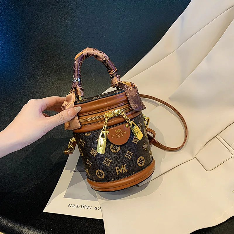 Texture Portable Bucket Bag For Women Retro Printed Cylinder Shoulder Bag Luxury Purses And Handbags Crossbody Bag Cute Satchel