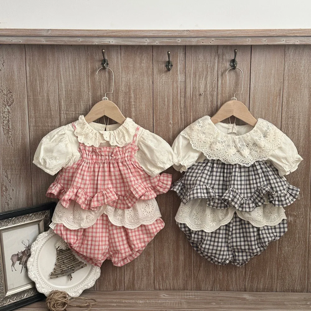 Summer baby plaid sleeveless suspender+lace flower bud shorts two-piece set for female baby going out