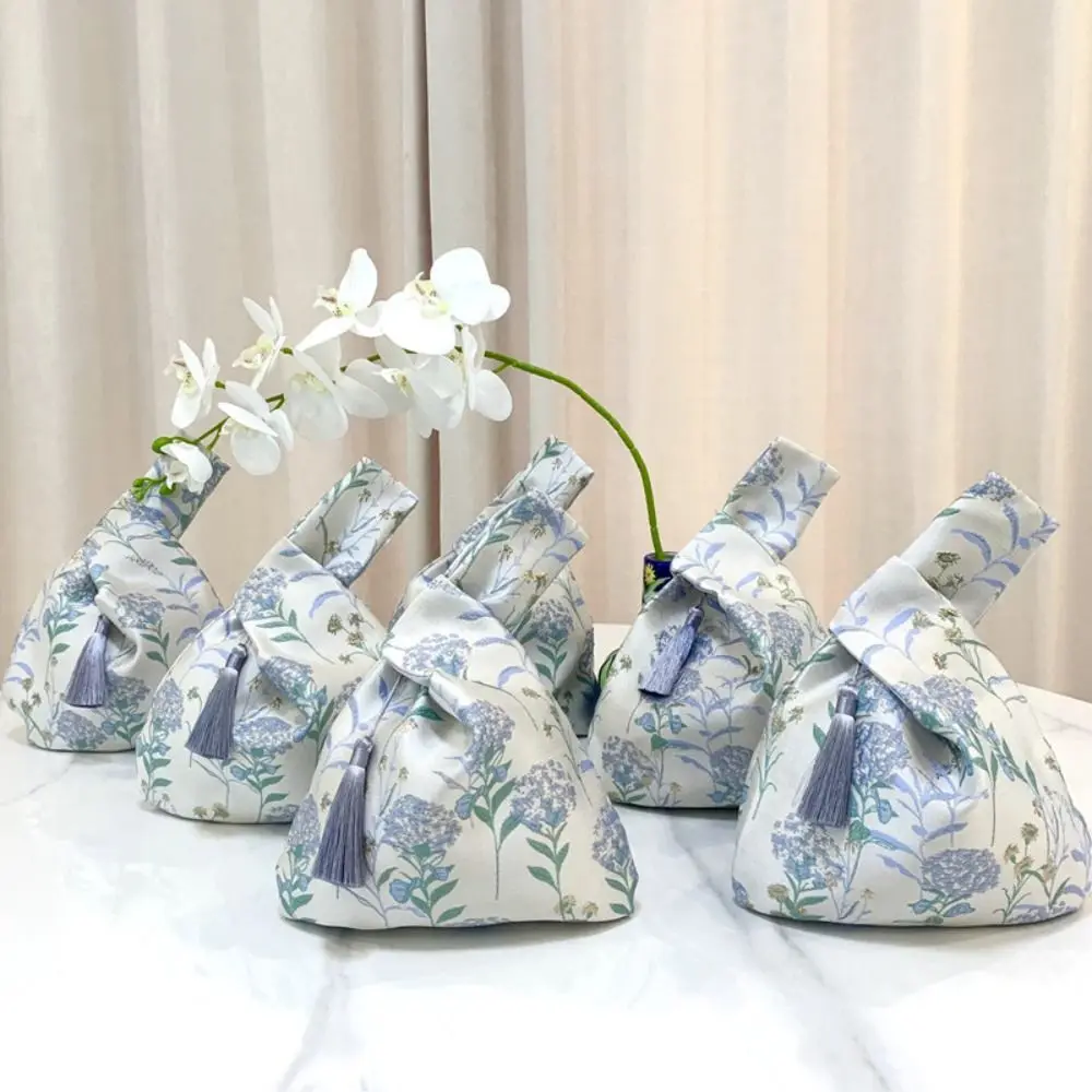 Imitation Silk Tassel Wrist Bag 3Colors Chinese Style Embroidery Hanfu Handbag Cheongsam Accessories Tassel Pendant Gift Pouch