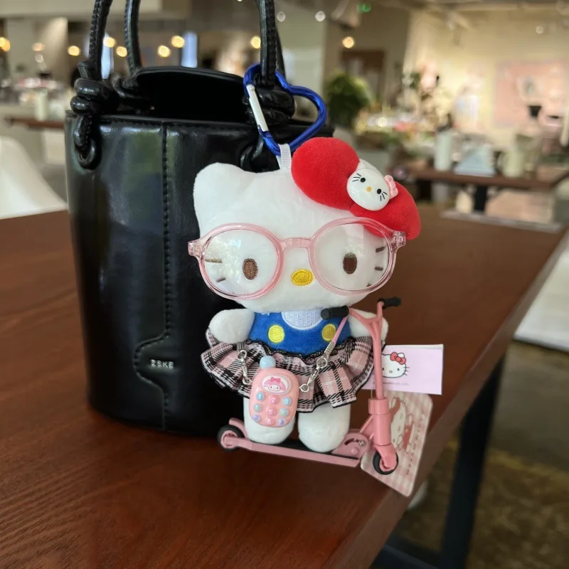 ハローキティスクーターシリーズぬいぐるみバックパックペンダントかわいいキティバッグ人形女の子キーホルダーギフト