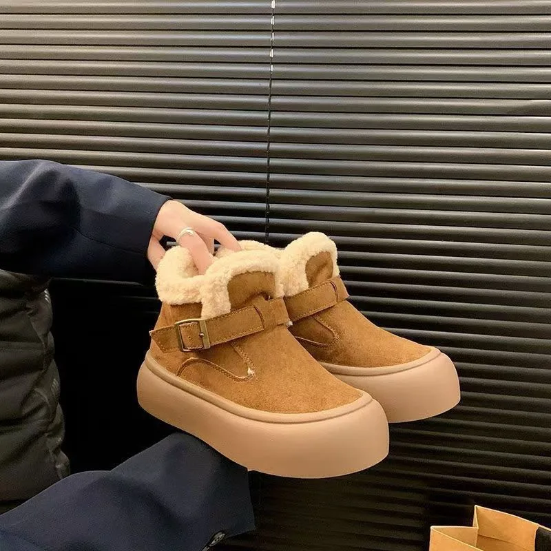موضة أحذية الثلوج النسائية 2025 الخريف والشتاء جديد طالب أحذية بوت قصيرة أحذية قطنية كبيرة الصوف سميكة متوسطة المساعدة