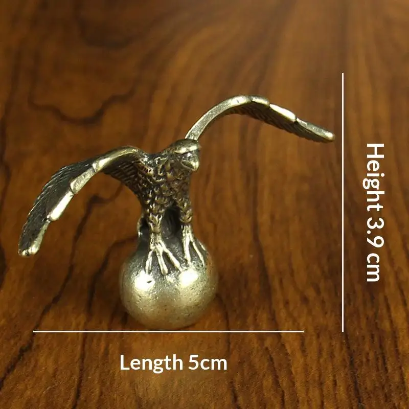 Vintage Pure Copper Eagle Mini Figurine Handmade Brass Ornament for Study Table Home Office Desk Decor Gift