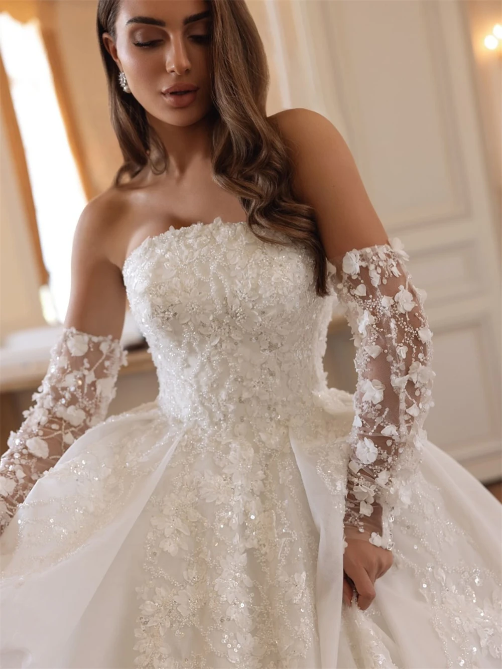 

Customized Elegant White Organza Wedding Dress Formal Strapless Sleeveless Bridal Gowns Soft A-Line Chapel Train Robe de mariée