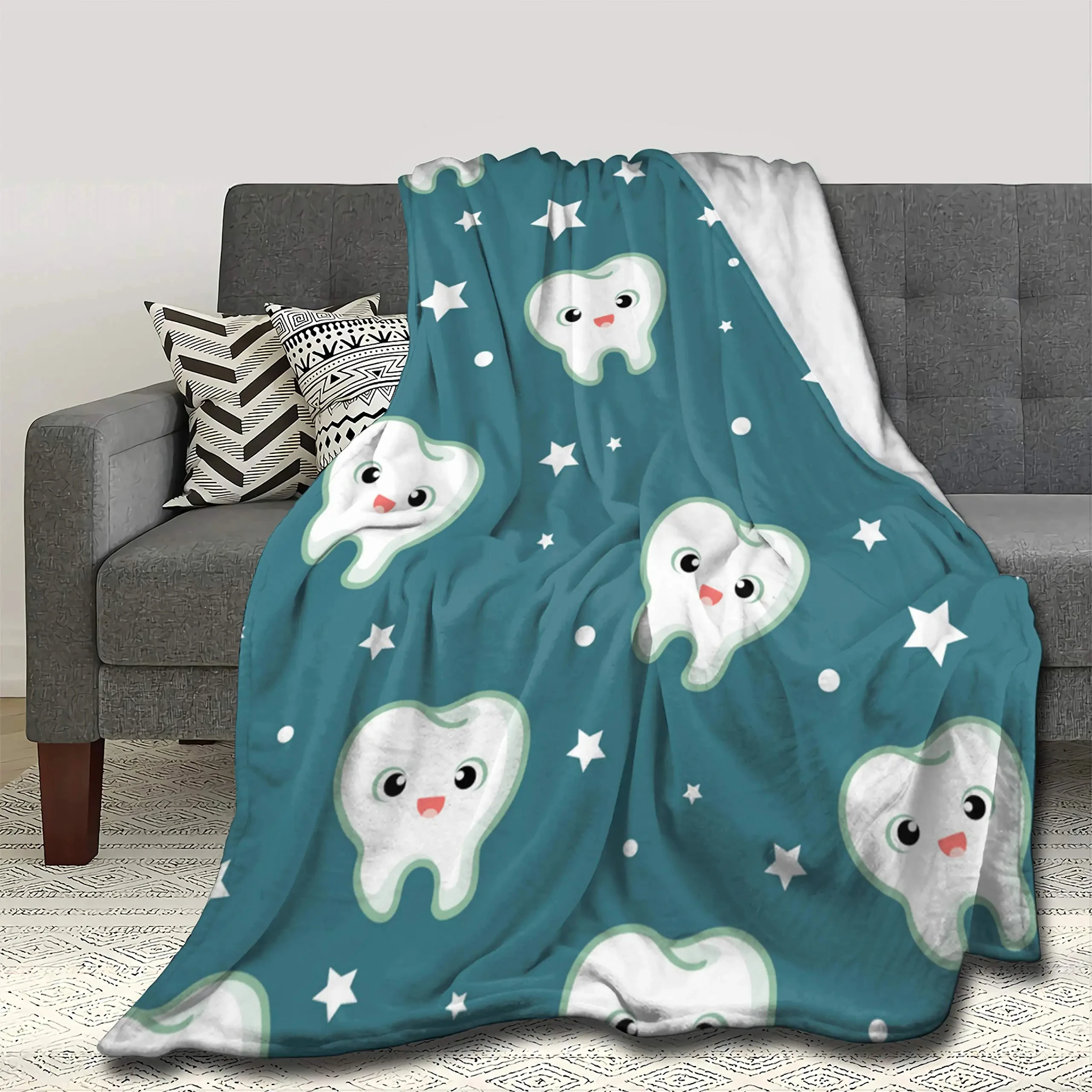 Cute Teeth Throw Blanket Dentist Dental Cartoon Flannel Blanket Gifts for Doctor Nurse Warm Cozy Soft Blankets for Camping,Couch
