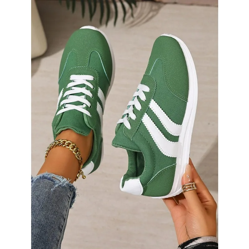 Leichte, bequeme Damen-Schnürschuhe in Weiß, Sneaker für den Alltag, Outdoor-Mode, passend zu allem, weiße Schuhe – Detail 2