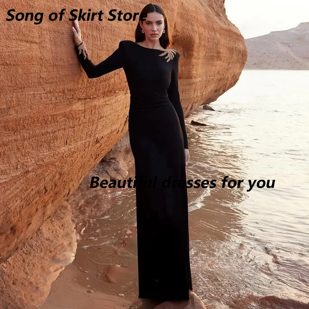 

Black Open Back Straight Evening Dress Customized Scoop Neck Long Sleeves Pearls Floor Length Arabian Prom Gown Formal Dresses