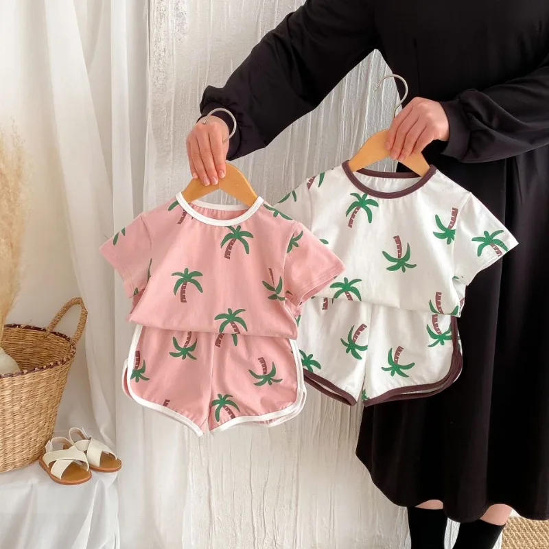 

2025 Summer Kids Baby Clothing Vacation Sets Girls Short Sleeve T-shirt Shorts 2Pcs Boys Coconut Tree Suit Children's Outfit