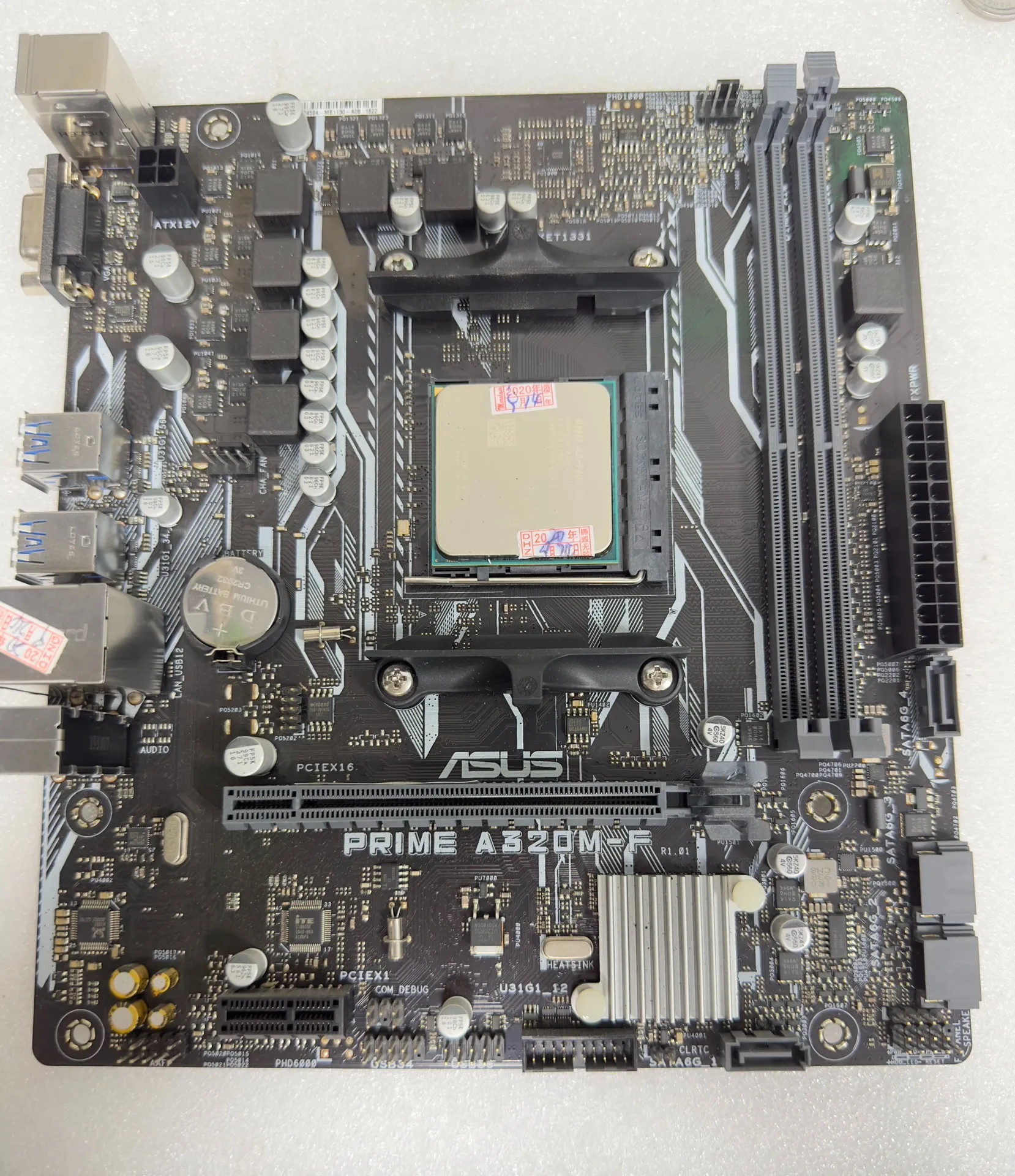 ¡Célosa placa base de marca PRIME A320M-F! ¡Con placa deflectora! ¡Imagen real! Tiro al vivo (prueba y enviado)