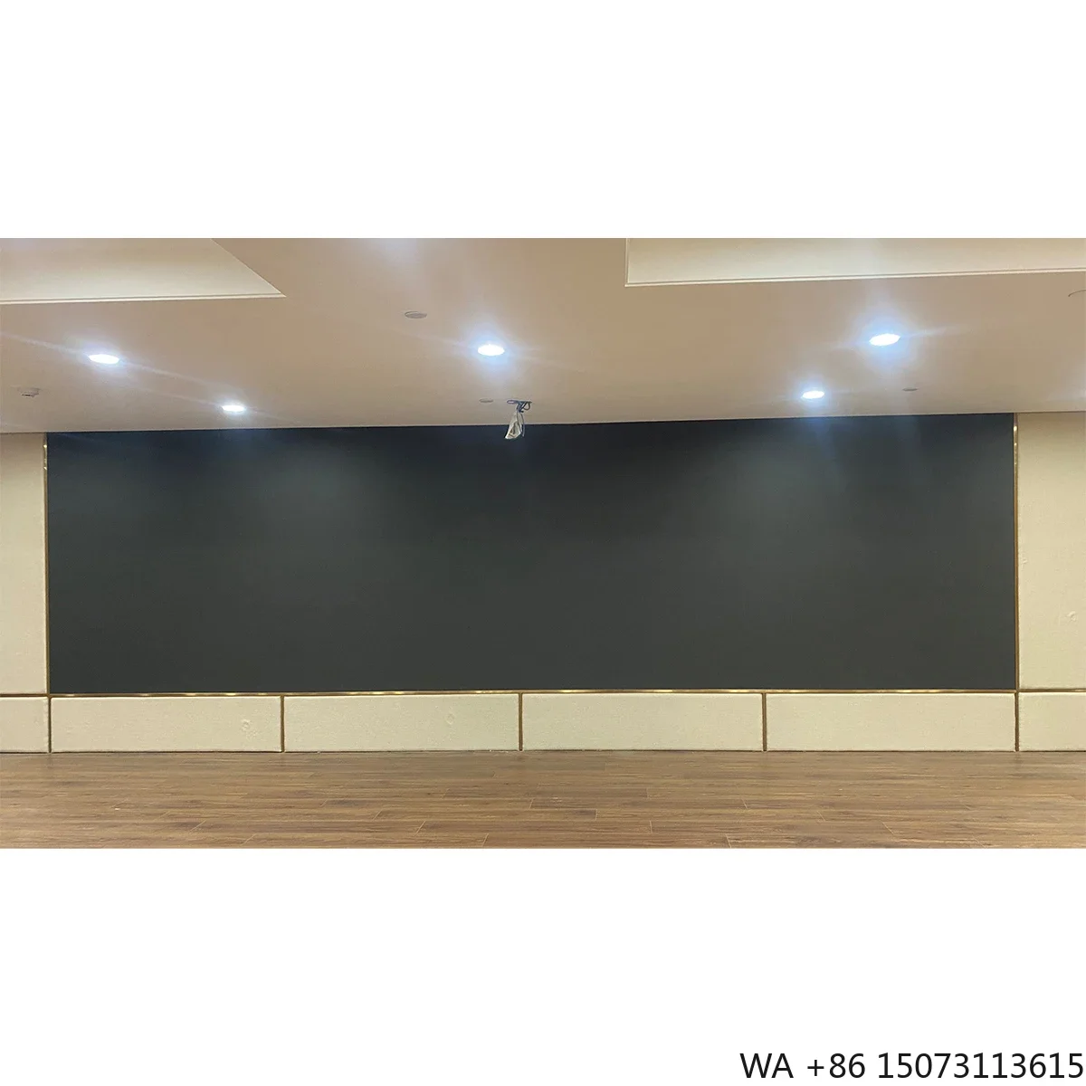 

Indoor P1.5 LED Video Wall 7.04x1.92M Wall Mount with Video Processor Display