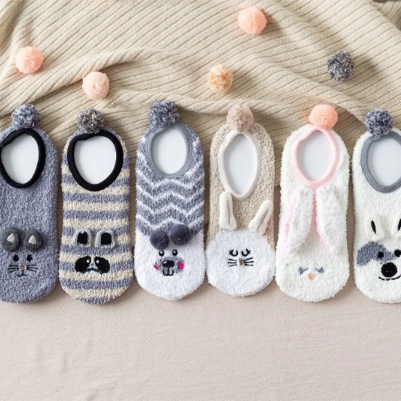 1/6 Paar Neue Herbst-Winter dicke bequeme Damen-Bootssocken süße einfache Damen-Kurzsocken warme rutschfeste Bodensocken