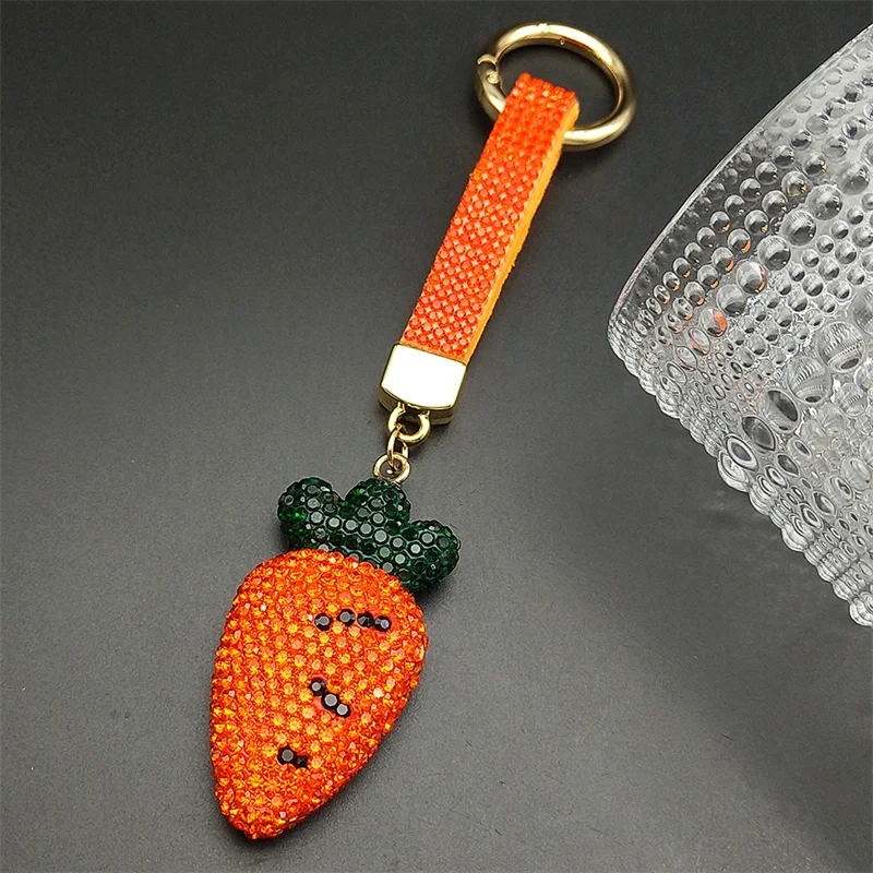 Schöner orangefarbener Karotten-Schlüsselanhänger für Damen und Herren, voller Strass, Kristall, Kaninchen, Lebensmittel, Kawaii-Handtasche, hängende Schlüsselanhänger, Schmuckdekoration