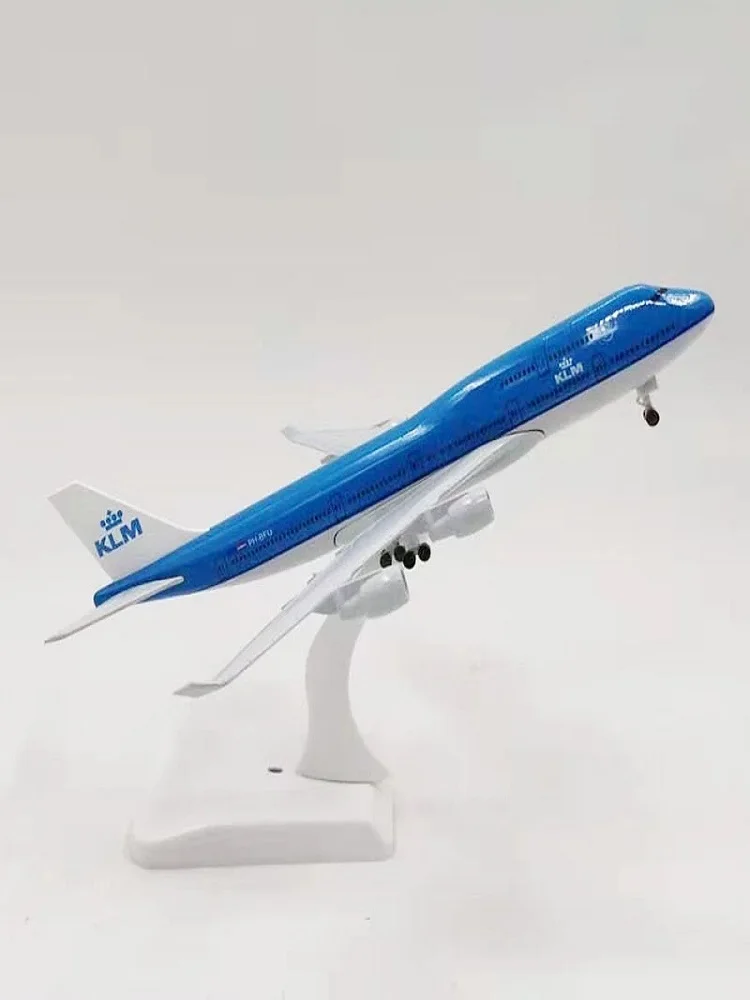 20cm Aircraft KLM Royal Dutch Airlines Boeing 747 with Landing Gear B747 Alloy Plane Model Collection Home Decoration