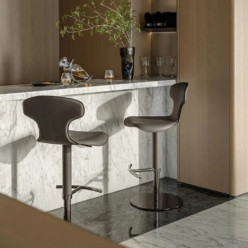 

Modern Height Swivel Bar Chair Ergonomic Computer Designer Bar Chair Luxury Metal Leather Makeup Taburete Alto Hotel Furniture