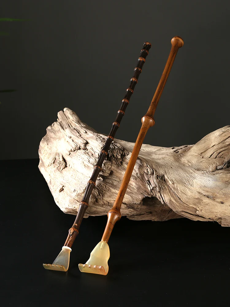 zhu Yuzhu Artifact Bamboo does not ask for help, the old man tickles the bamboo scratching, the solid horn scratches  back