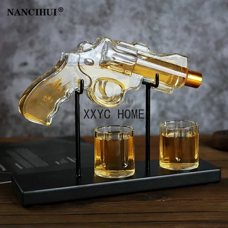 

Набор для напитков: хрустальный графин-револьвер, диспенсер для вина, контейнер для напитков для бара, стеклянная бутылка в форме графина.