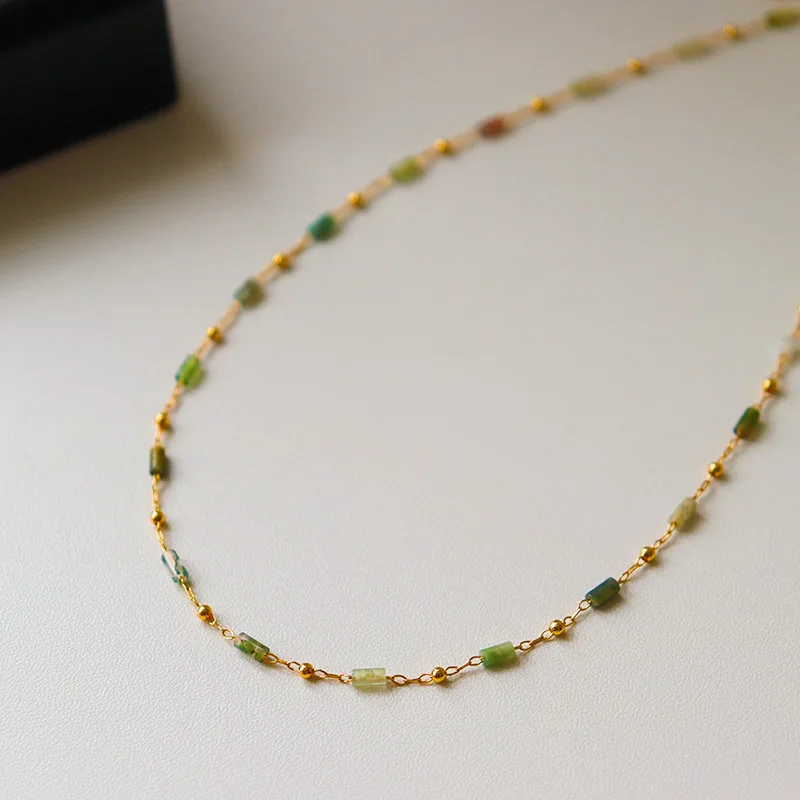

New Arrival Retro Simple Light Luxury Exquisite Color Natural Stone Necklace for Women Fashion High-end Versatile Clavicle Chain