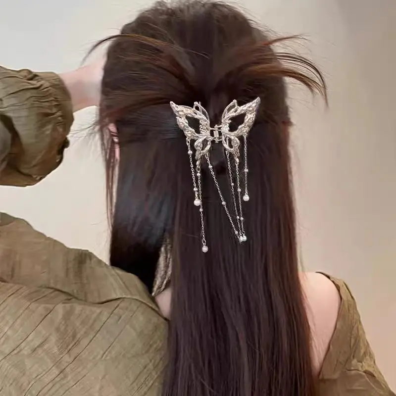 New Chinese-Style Hollow Butterfly Tassel Hair Clip, Half-Tied Hair Shark Clip, Super Fairy-Like Ethnic Style Hairpin, Updo Hair Accessory for Women image 5