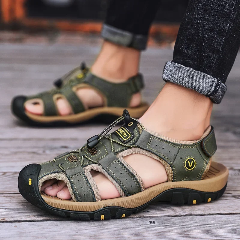 Large size2024 new Outdoor Casual Closed Toe Sports Sandals Non-slip Soft Hiking Wading Sneakers Leather Men Water Beach Sandals