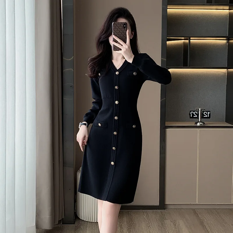 

Autumn Black Dresses For Women Long Sleeved Sweet Temperament Commuting Round Neck Pullover Dress