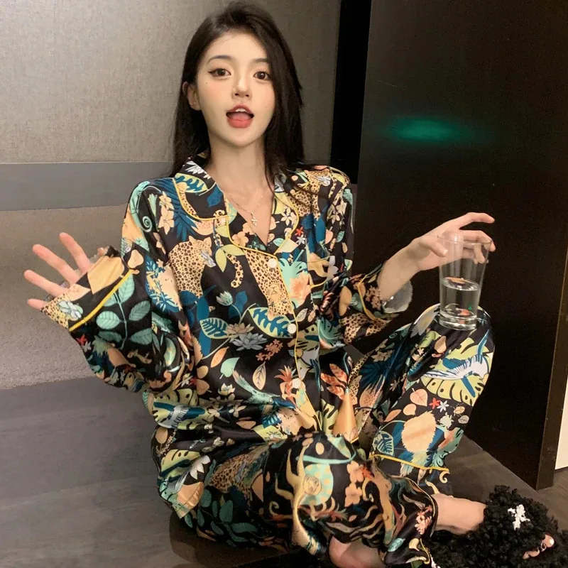 Новинка 2024 года, женские атласные пижамы с длинными рукавами, пижамный костюм с цветочным принтом, высококачественный ледяной шелк, можно носить вне дома ☆ ☆