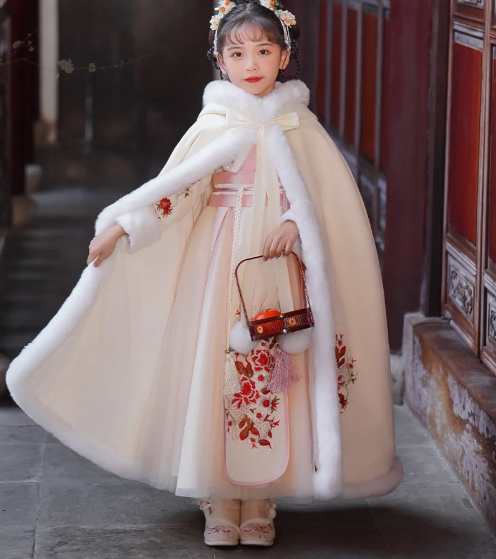 Chinoiserie Child Girl Cape White Elegant Wedding Cloaks Bridal Faux Fur Winter Wedding Accessories Bridal Wraps Bridal Cedding