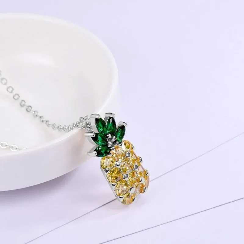 Pineapple Necklace Yellow Clear Green Cubic Zirconia Paved Pendant with Rolo Chain Fruit Multifuntion Brooch Jewelry QC24