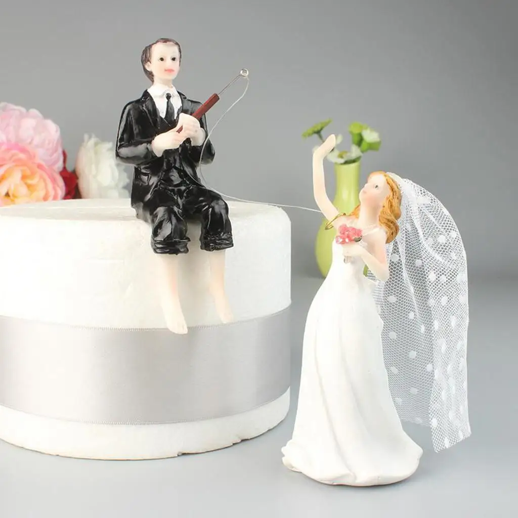 Cake Topper Figurine Couple Resin Groom Catches The Bride Decoration