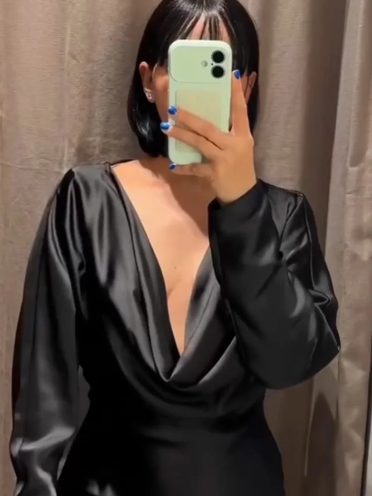 

HH New Summer Women Backless Pleated Dresses Female Elegant Lace-up Satin Texture Pendulous Collar Black Long Sleeves Mini Dress