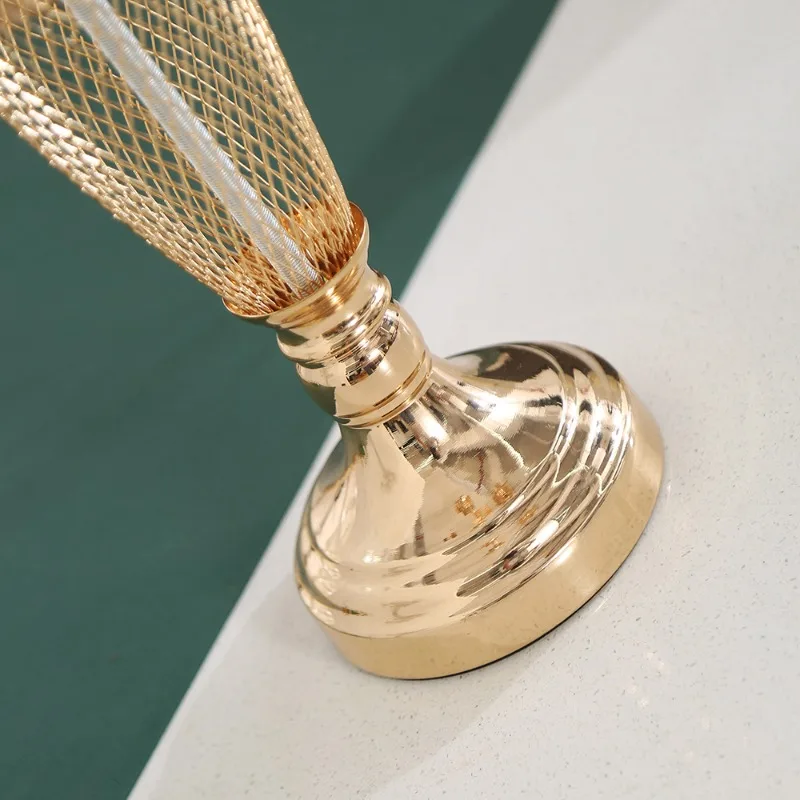 Candlestick, European romantic home tabletop ornament, iron candlestick