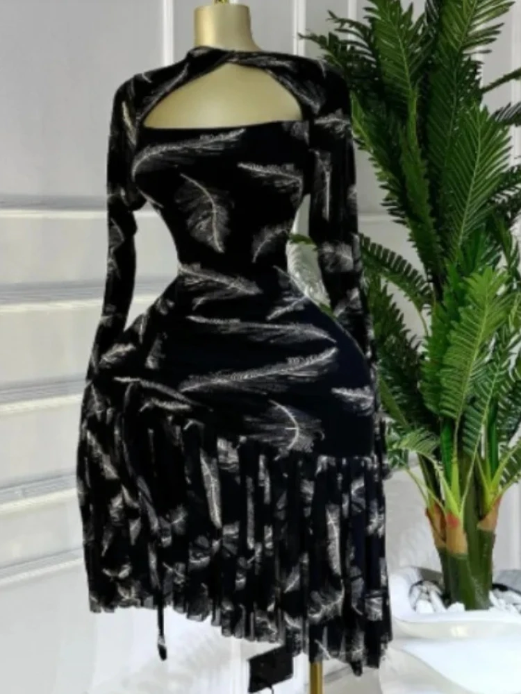 فستان نسائي قصير جديد لعام 2026 بأكمام كاملة مطبوع وكشكشة مكدسة فستان قصير للخريف والسهرات وحفلات أعياد الميلاد والعطلات فساتين مثيرة #1