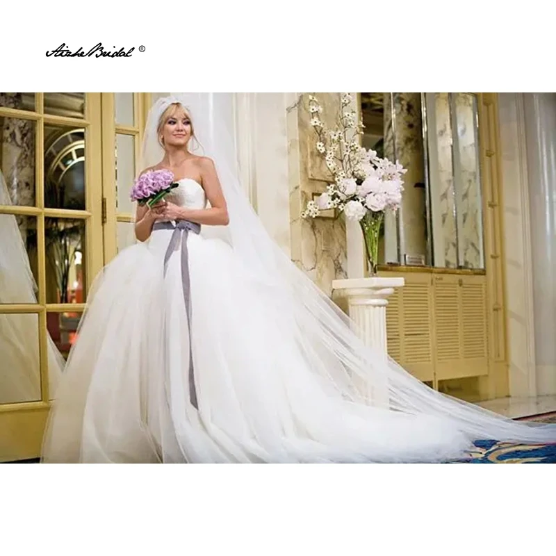 فستان زفاف تول كبير الحجم بدون حمالات، فستان زفاف الأميرة، فساتين زفاف منتفخة، فساتين زفاف مشد