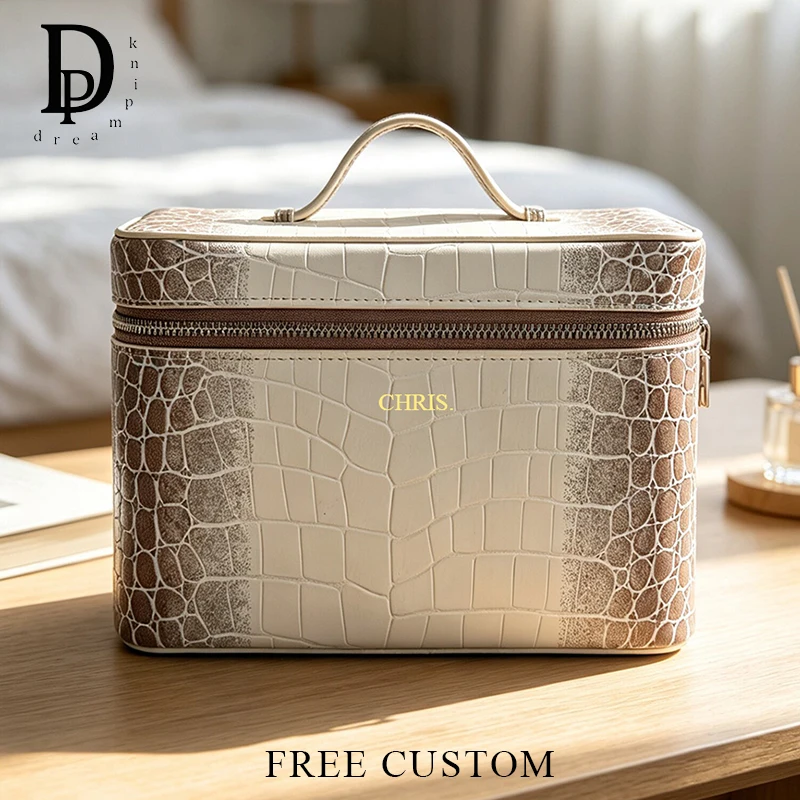 Luxury Crocodile Pattern PU Leather Cosmetic Bag DIY Name Large Capacity Travel Toiletry Bag Customized Woman Fashion Handbag