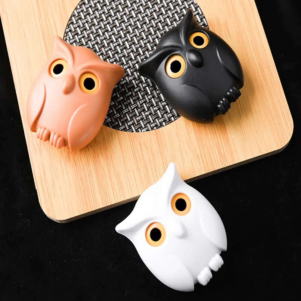1/3PCS Creative Owl Magnetic Key Hook Self Adhesive Magnet Hook Will Open Eyes Keychain Hanger Bath Kitchen Wall Decorative Rack