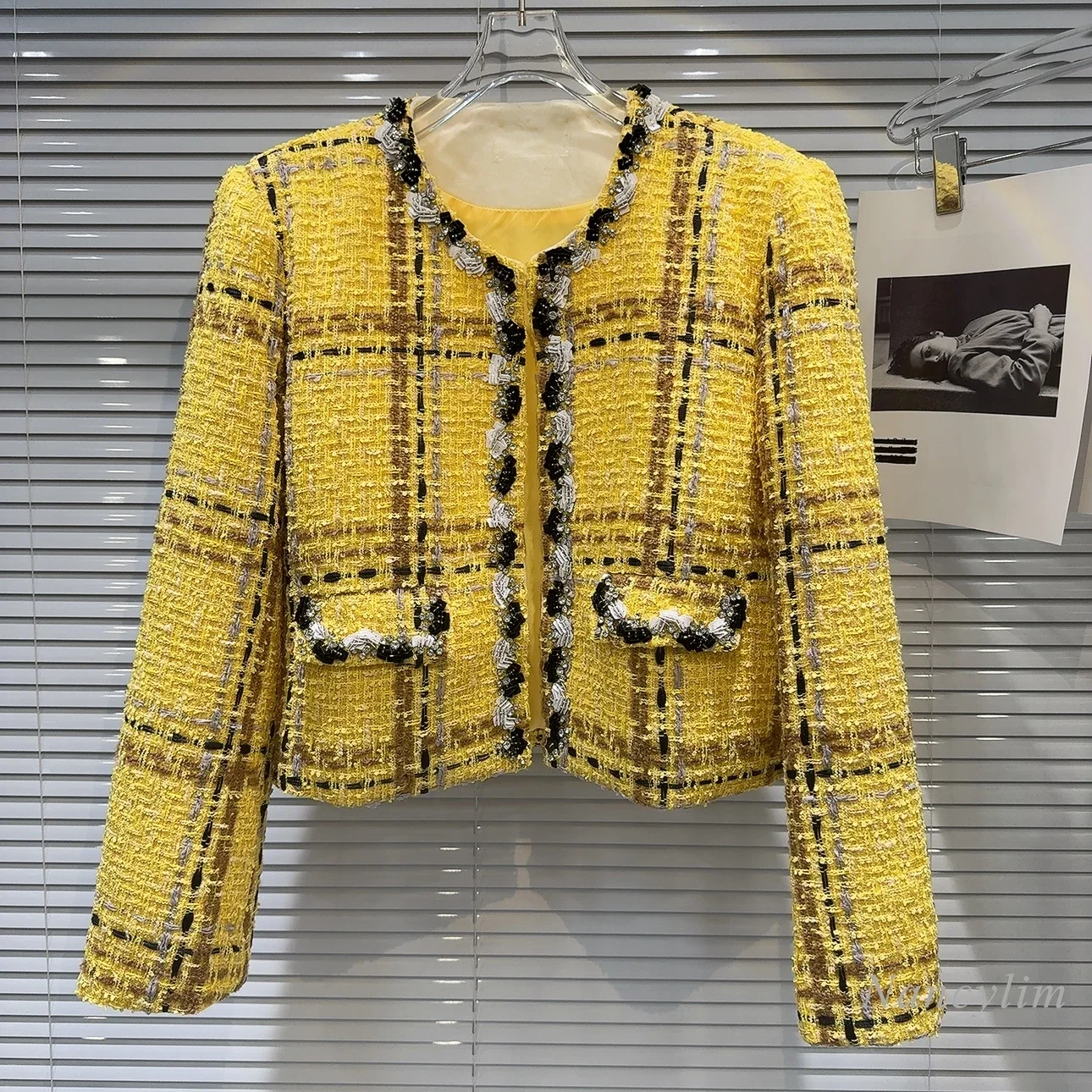 

Spring Fall Chic Rhinestone Bead Edge Woven Tweed Celebrity Short Coat Top for Women Fashion Yellow Tweed Coats 2024