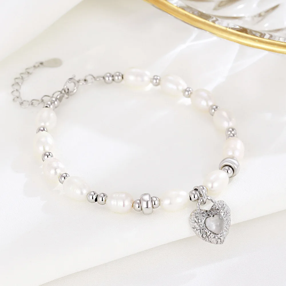 Fashionable S925 Silver Heart Pearl Bracelet with Exquisite Workmanship for Women