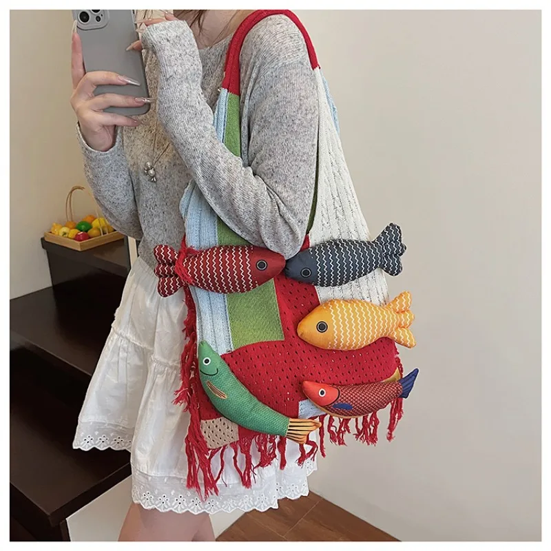 Patchwork casual sacos de ombro tecido oco para fora peixe sacos femininos 2025 venda quente grande capacidade versátil bolsas femininas