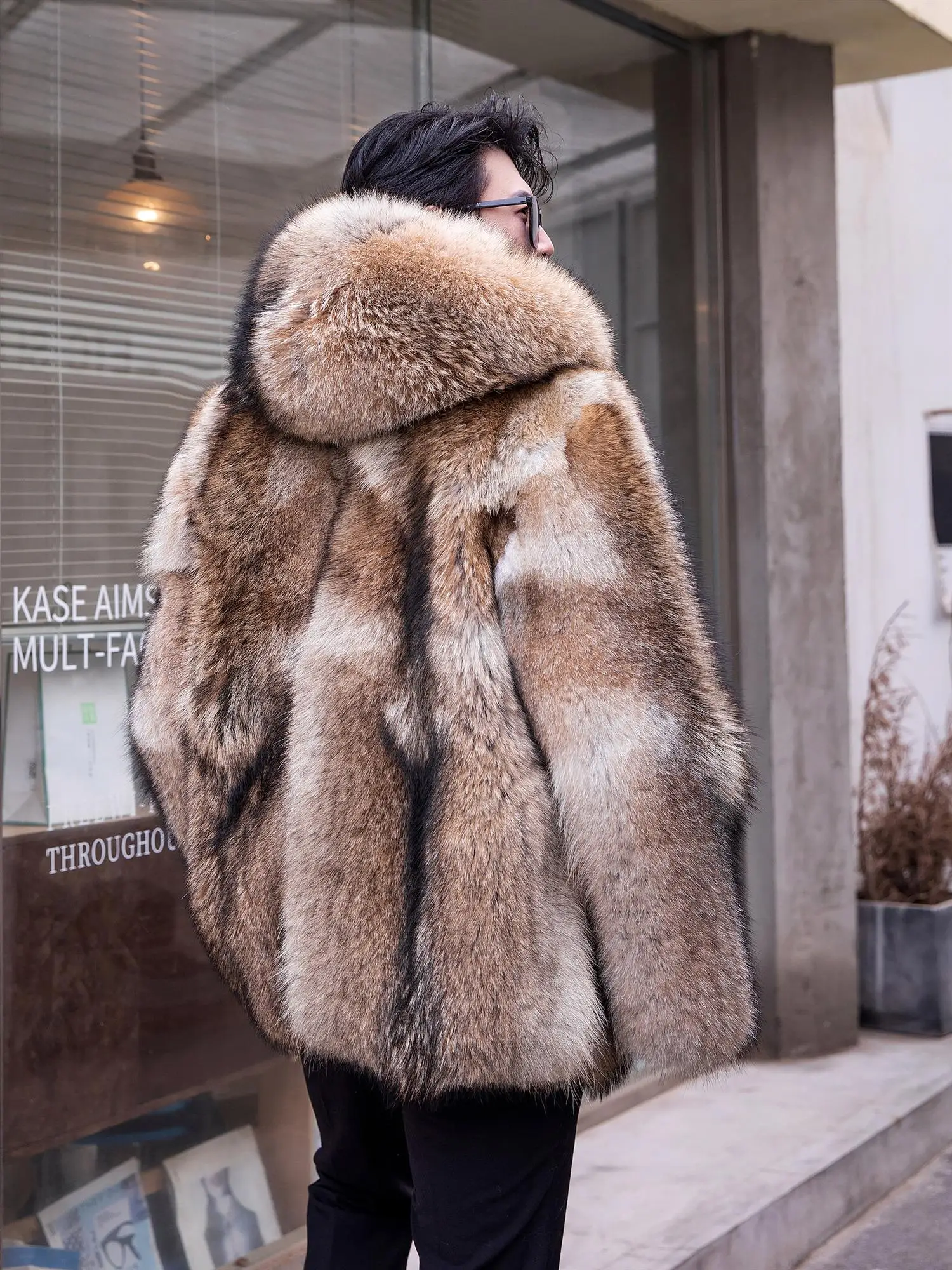 2025 Winter New Noble Luxury American Coyote Fur Jacket Men's Fashion Medium to Long Hooded Warm Plus Size  Real Wolf Fur Coat