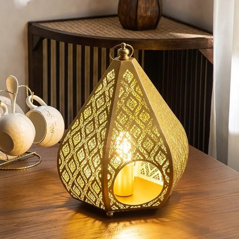 Wrought iron desk lamp, bedroom bedside lamp, creative and simple South East Asia style, modern personality, romantic
