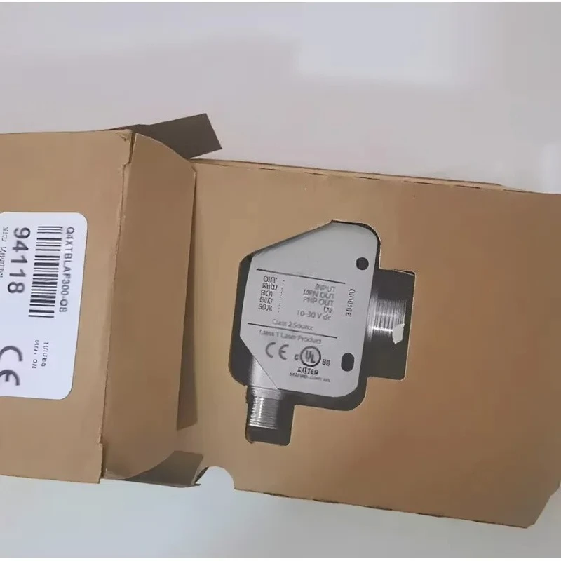 Q4XTBLAF300-Q8 Distance Photoelectric Sensor 25-300mm Industrial Sensor