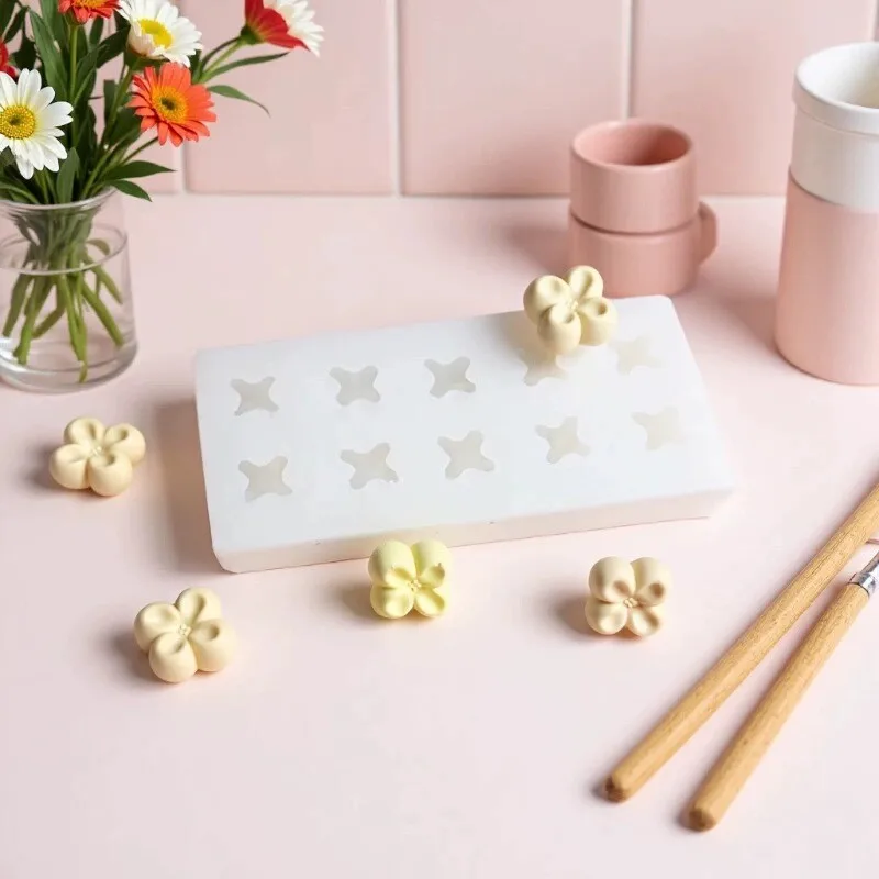 Osmanthus-shaped Silicone Mold/Handmade DIY Scented Candle Plaster Sculpture Clay Decorative ornaments Molds 14.8 * 7 * 2.3 cm