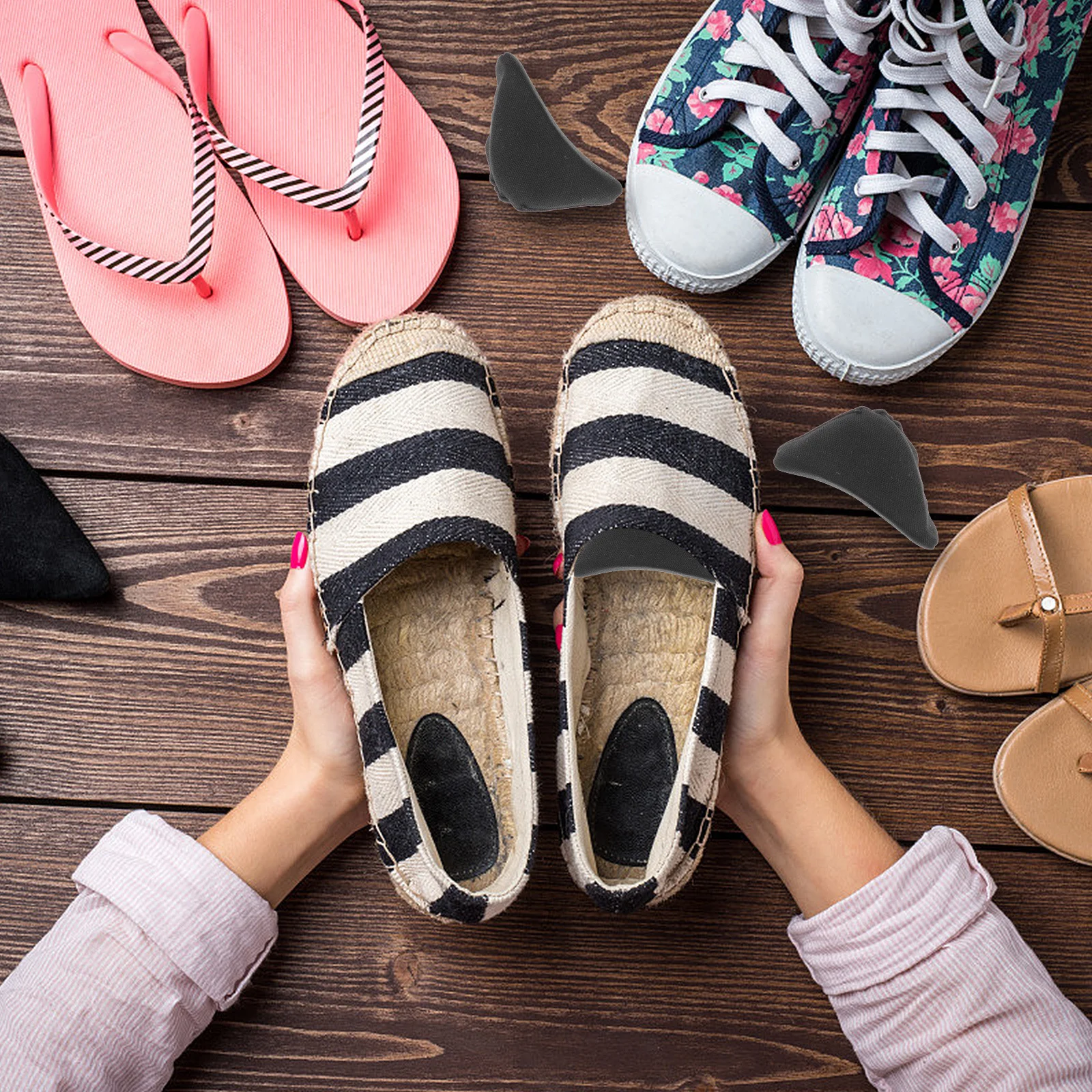 

2Pair Comfortable Shoe Fillers Black Sponge Toe Plug Inserts for Big Shoes Anti-Pain Fit Slippage Prevention Shoe Filler