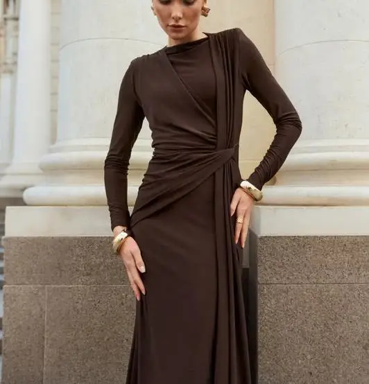 خريف جديد بلون تصميم أنيق ونحيف، تنورة طويلة معانقة الورك للنساء، فستان بأكمام طويلة بتصميم متقاطع مطوي