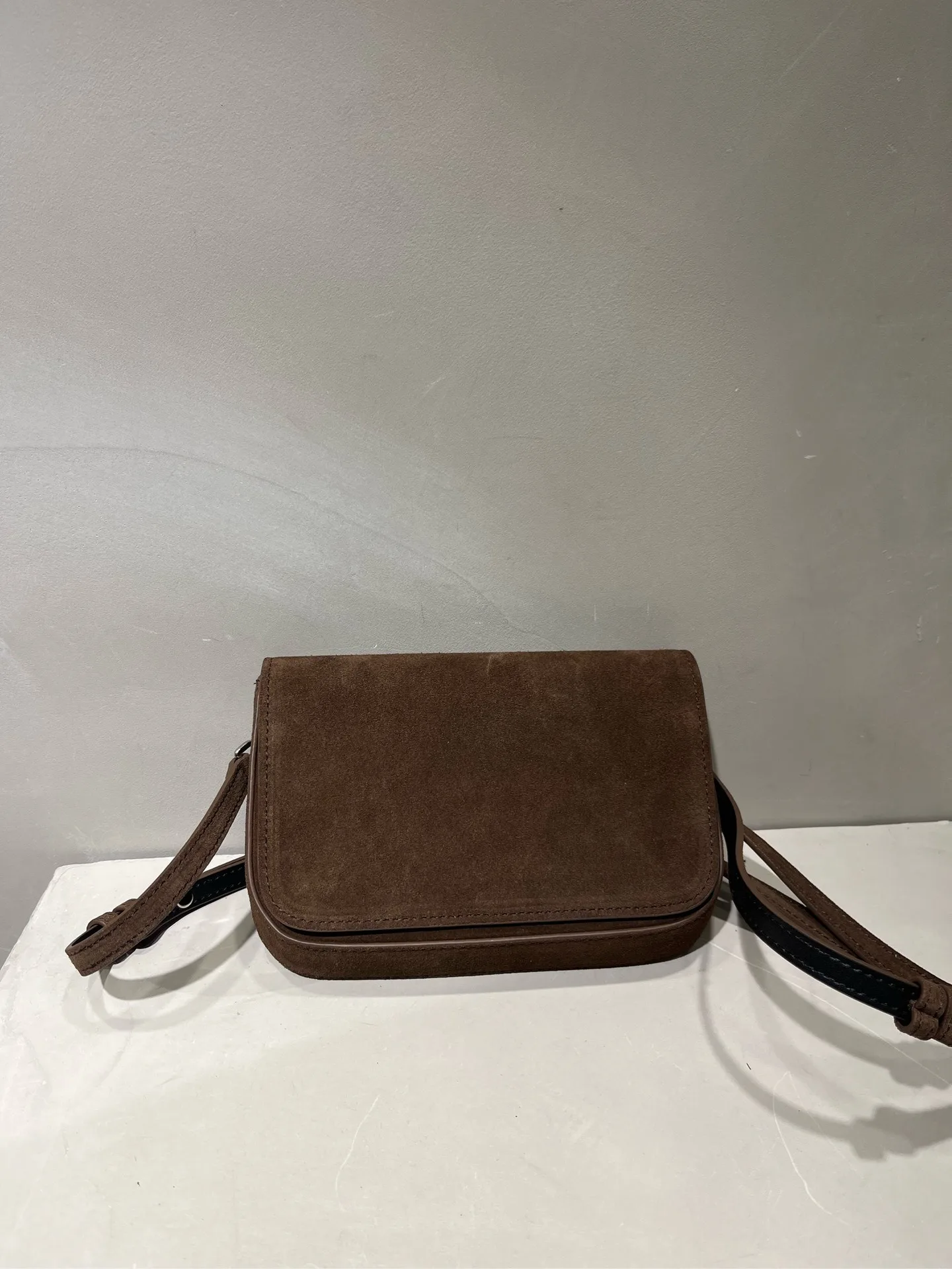 Maxdutti Cross body kleine Tasche Frauen für 2024 Mode Damen Rindsleder Tasche Retro kleine quadratische einzelne Umhängetasche