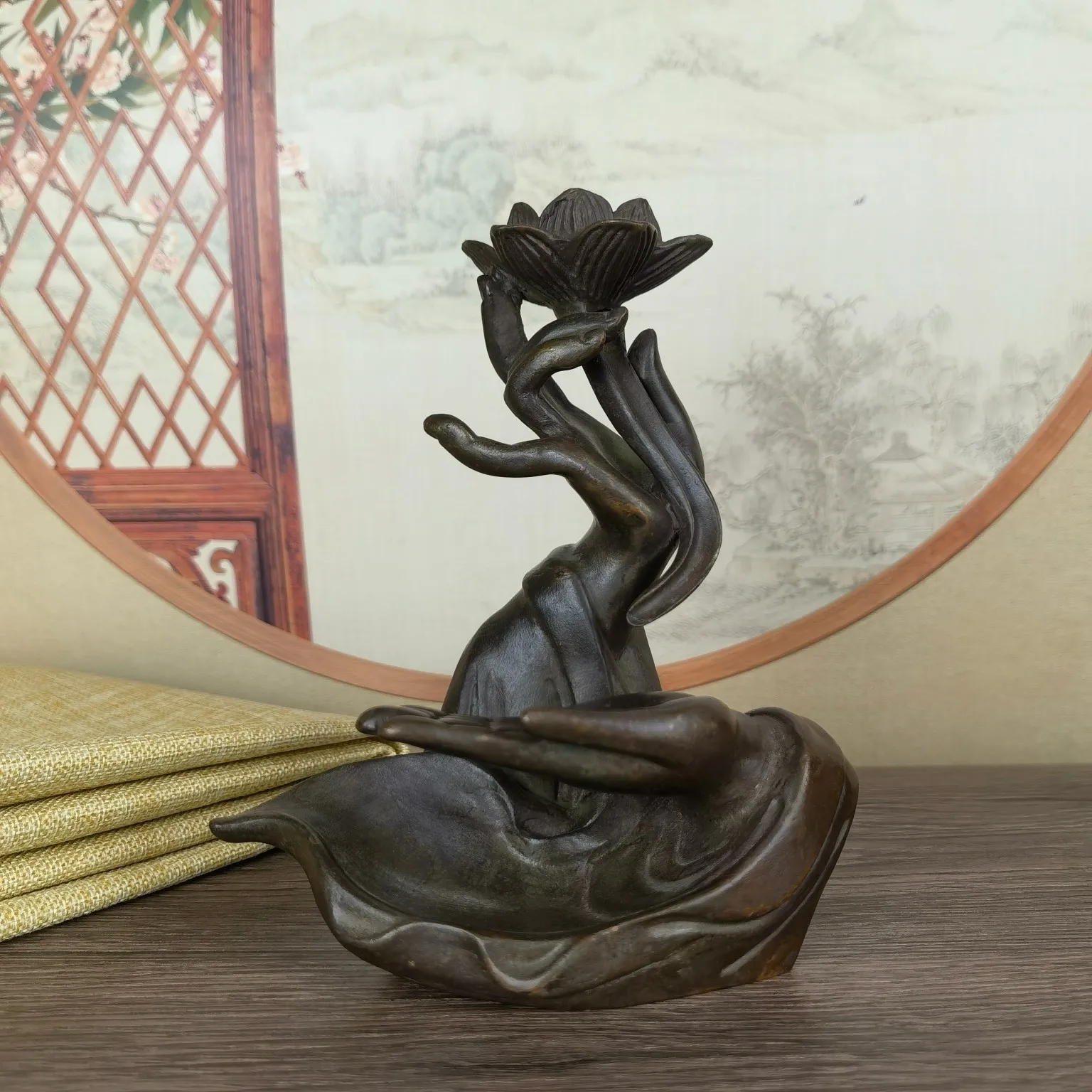 

Bergamot reflux incense ornament, fine workmanship, home study office desktop creative decoration ornament