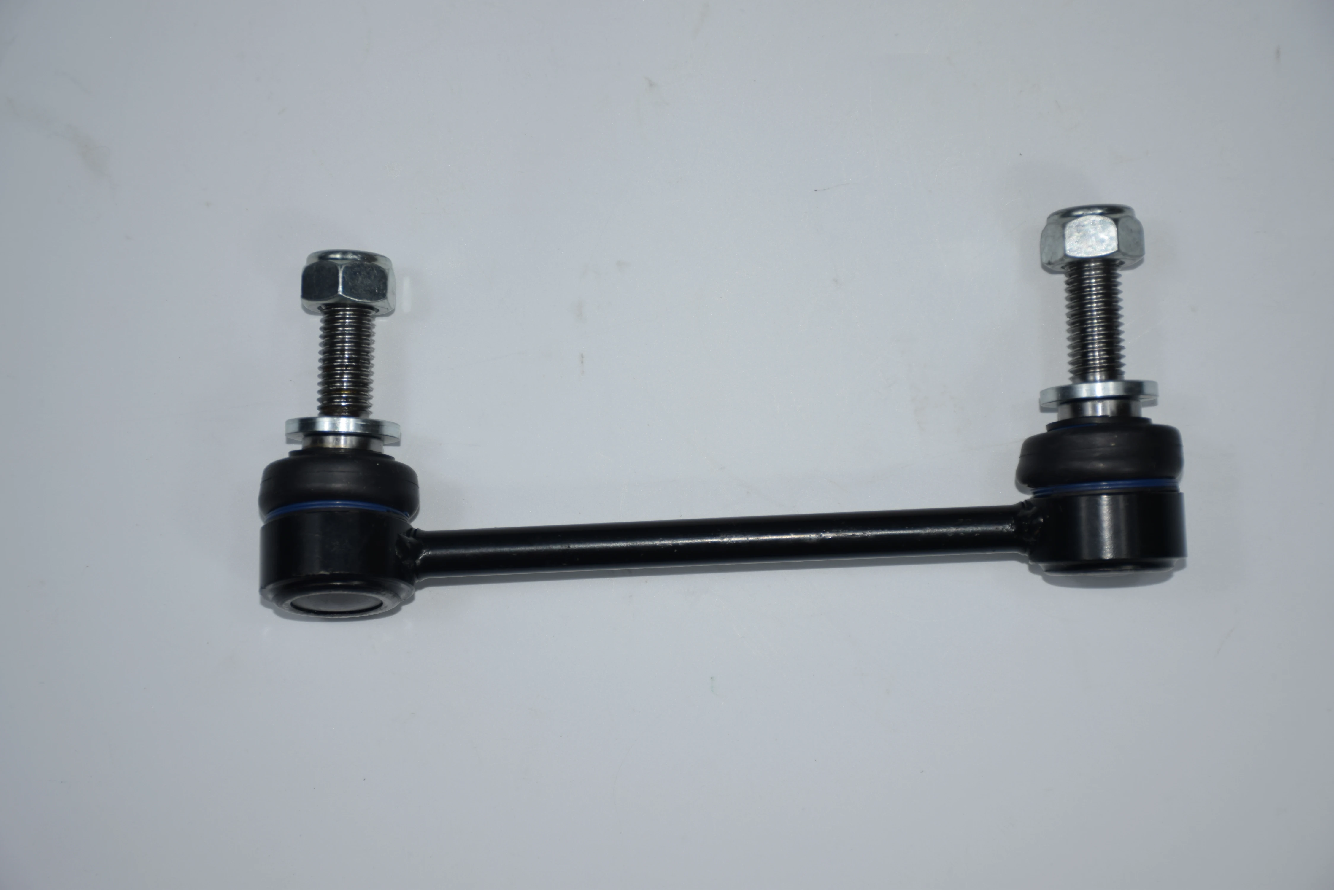 

LR042975, Задний правый стабилизатор поперечной устойчивости, для Range Rover Sport L494 2014- и Vogue L405 2013-