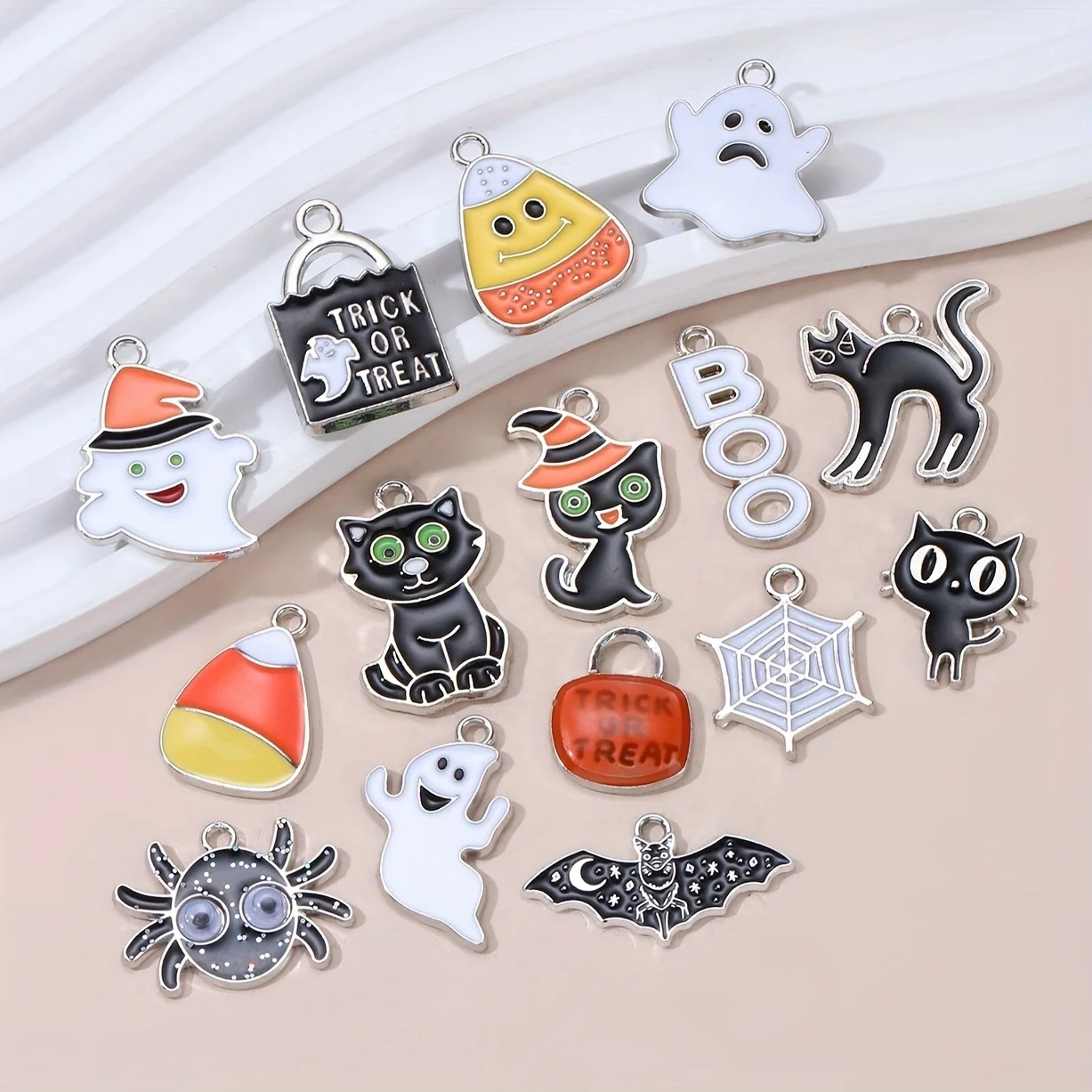 10pcs New Halloween Enamel Charms Mixed Charms Pumpkin Evil Ghost Vampire Bat Pendants For DIY Earring Necklace Jewelry Making