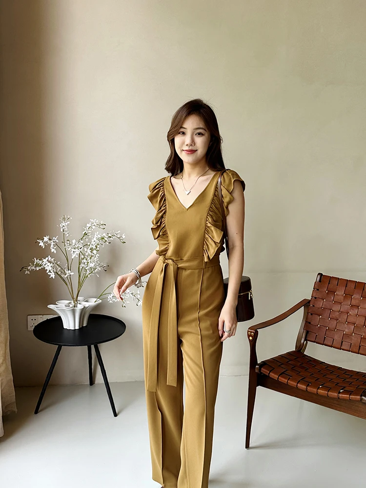 بدلة نسائية من الأسيتات بياقة على شكل V وخصر ضيق وتصميم طويل الساقين، أنيقة وعصرية للصيف مصنوعة من ألياف البوليستر