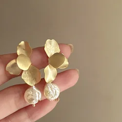 Minar Statement Fashion Gold Color Flower Petal Long Drop Earrings for Women Uniquedesin Baroque Pearl Earring Jewelry Wholesale