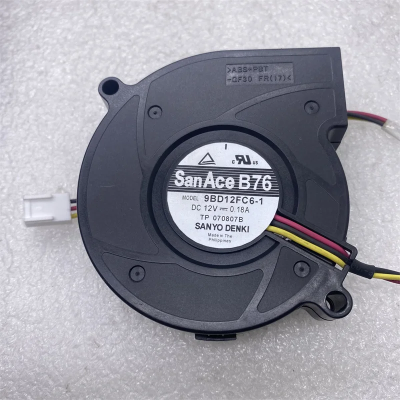 

SANYO DENKI 9BD12FC6-1 DC 12 В 0,18 А 75x70x20 мм 3-проводной охлаждающий вентилятор для сервера