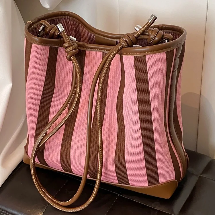 

Contrast color striped bucket bag for women ins Trendy all-matching underarm bag niche high-grade women's bag